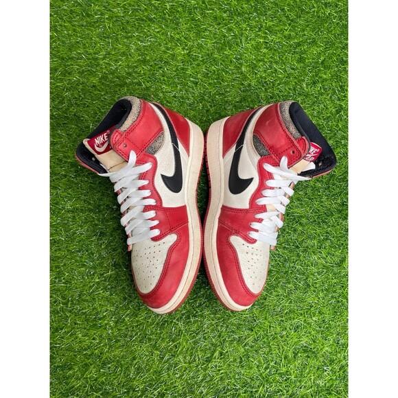 Air Jordan 1 Retro High OG Chicago Lost and Found Size Women’s 6.5 - Picture 5 of 7